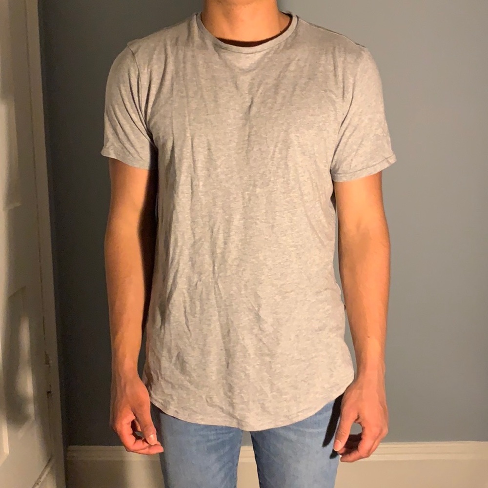 PacSun gray tee